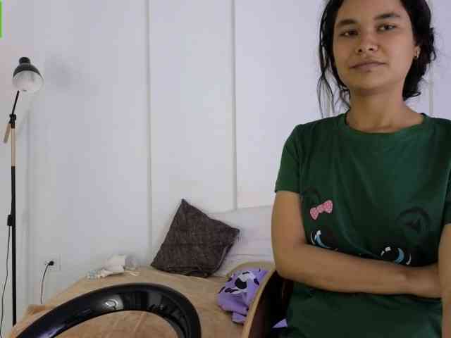 sexychanell-1 webcam