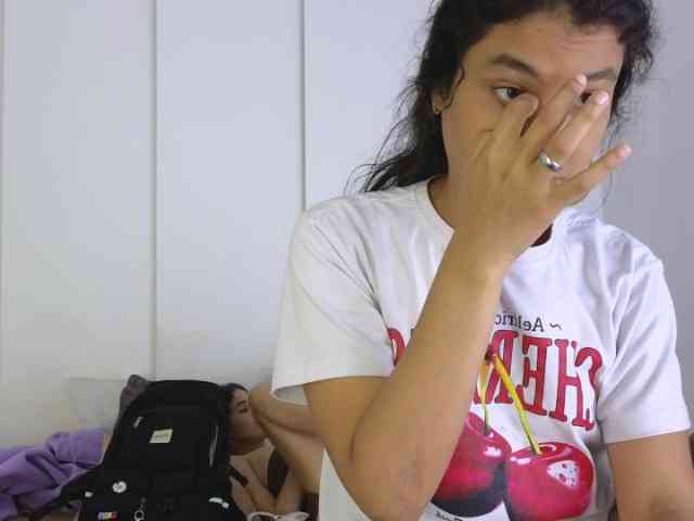 sexychanell-1 webcam