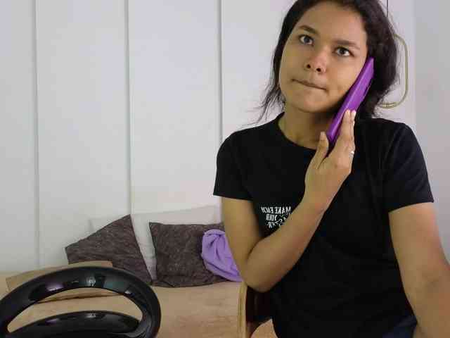 sexychanell-1 webcam