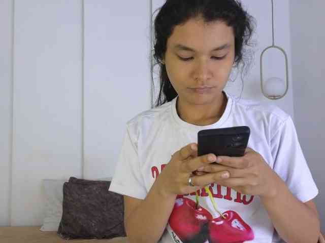 sexychanell-1 webcam