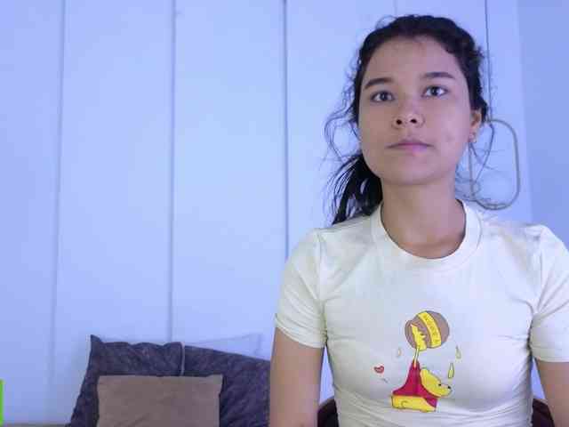 sexychanell-1 webcam