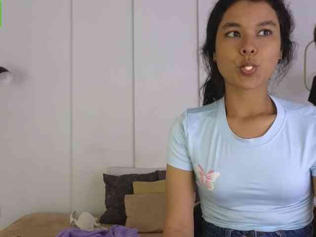 sexychanell-1 webcam