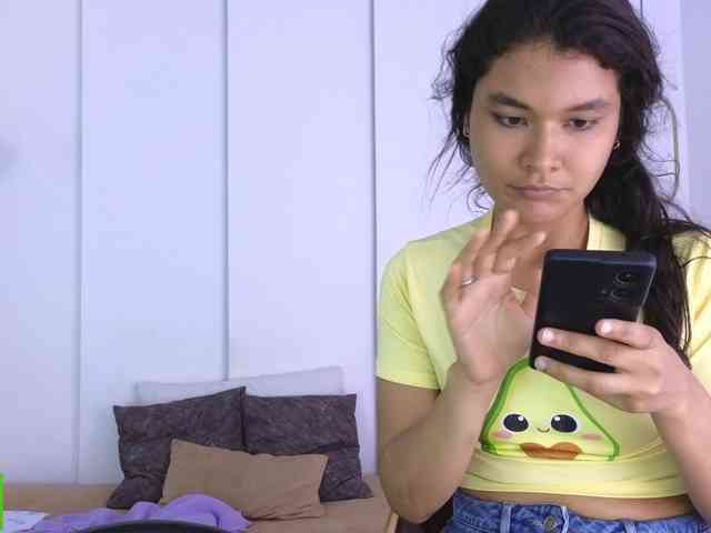 sexychanell-1 webcam