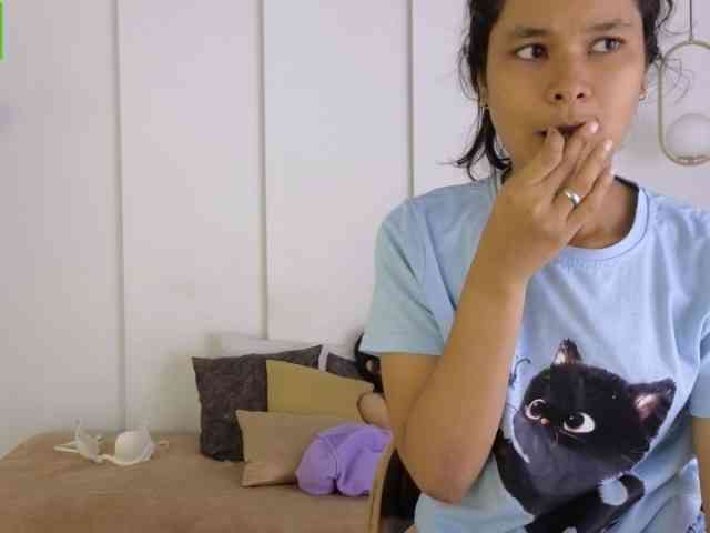 sexychanell-1 webcam