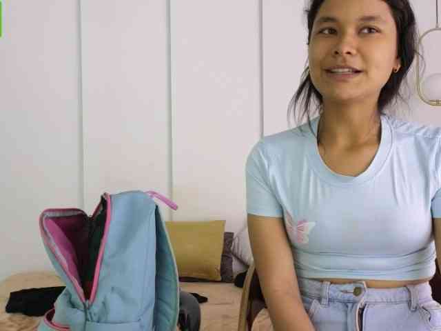 sexychanell-1 webcam