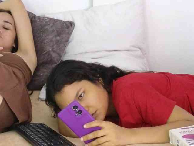 sexychanell-1 webcam