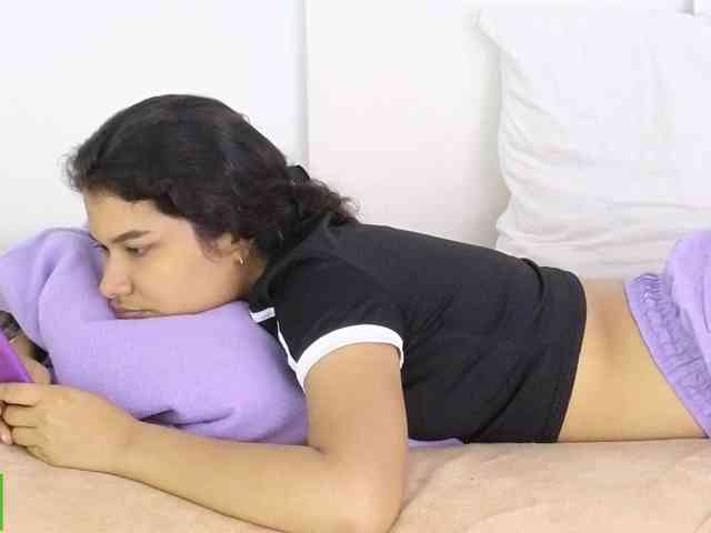 sexychanell-1 webcam