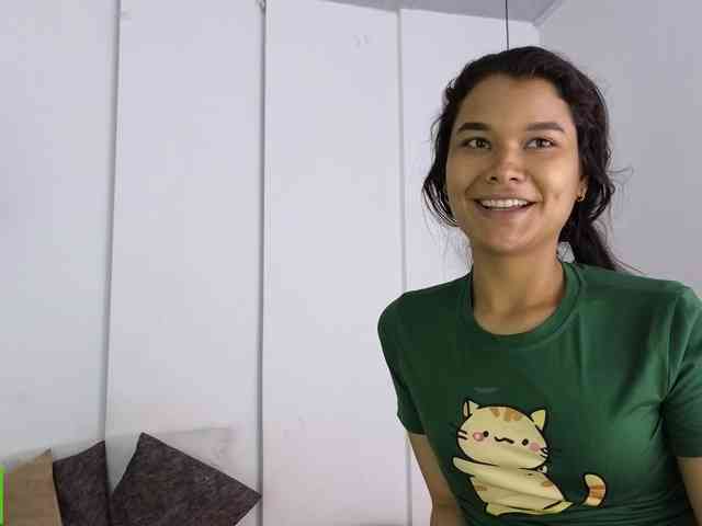sexychanell-1 webcam