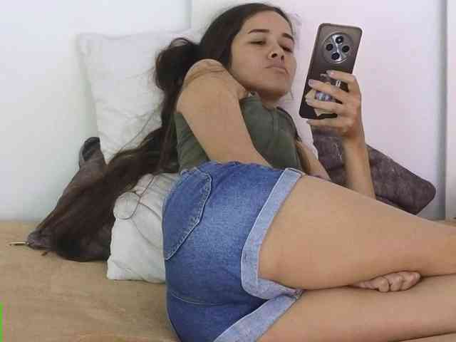sexychanell-1 webcam