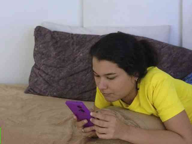 sexychanell-1 webcam
