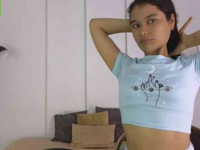 sexychanell-1 webcam