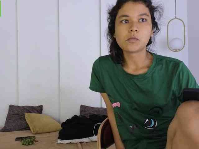 sexychanell-1 webcam