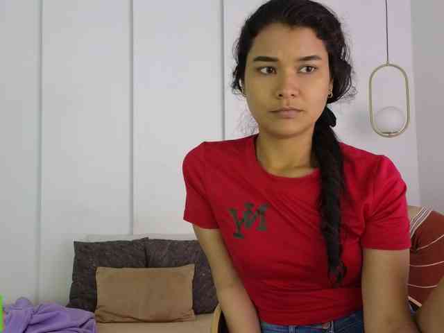 sexychanell-1 webcam