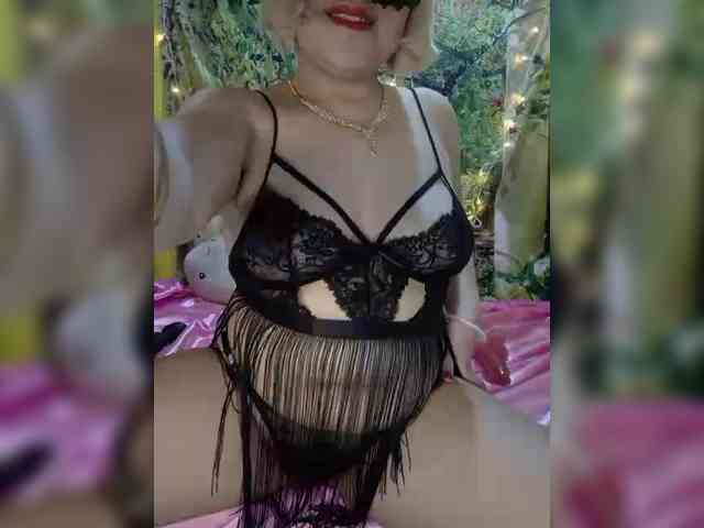 SexyHeaven69 webcam