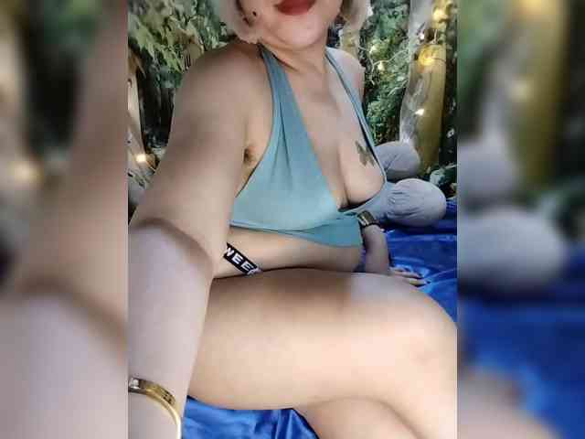 Model: SexyHeaven69