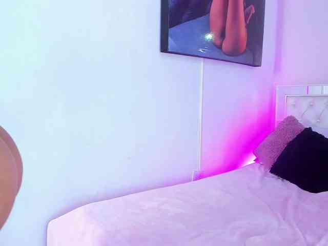 Модель: Candace-Hill1