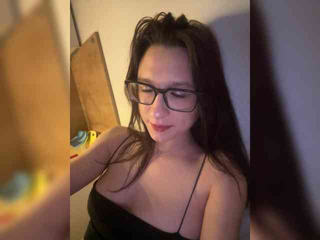 Lanochkakiss webcam