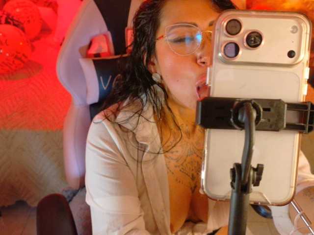 vanessa1pvbh live cam on BongaCams