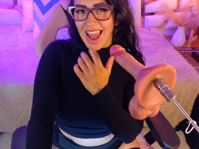 vanessa1pvbh live cam on BongaCams