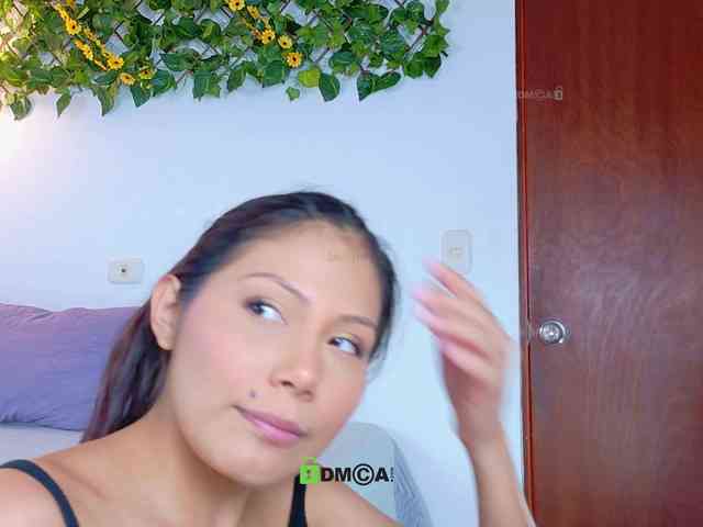 Model: Difanny-Bonny