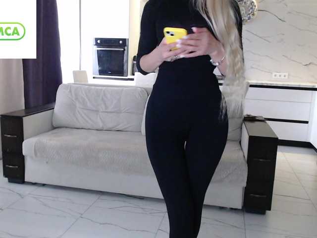 Elsa77's BongaCams show and profile