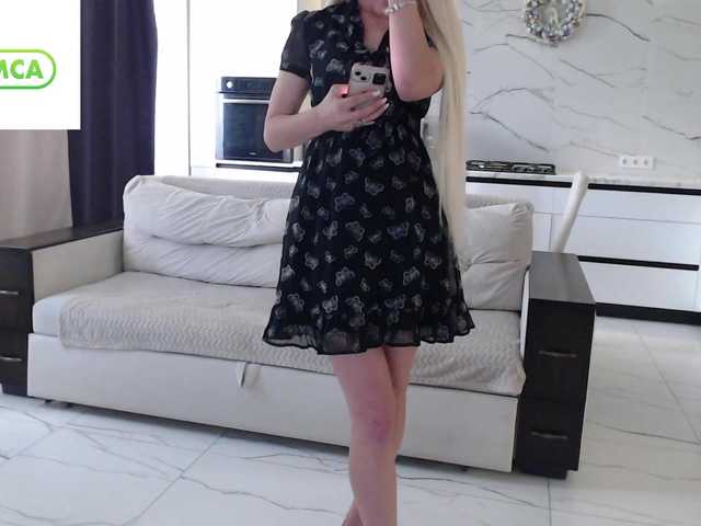 Elsa77 live cam on BongaCams