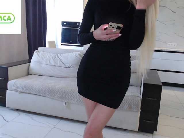 Elsa77 live cam on BongaCams