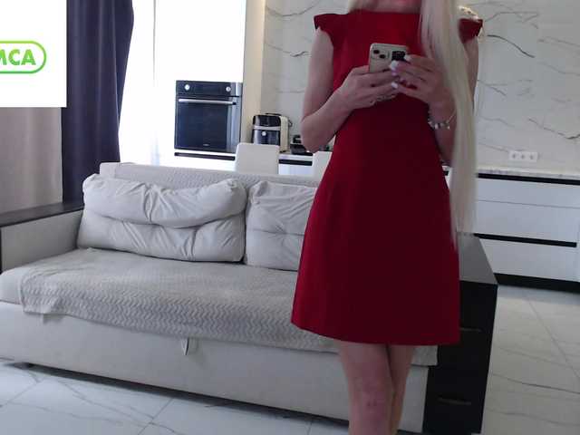 Elsa77 live cam on BongaCams