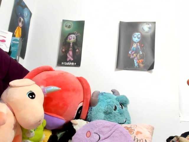 cherry2910 live cam preview