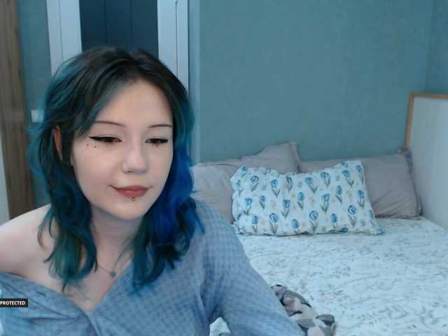 Hugo-Min live cam on BongaCams