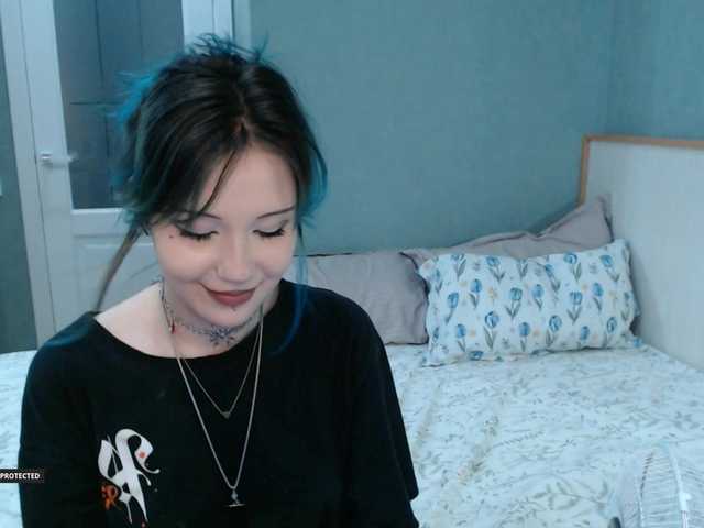 Hugo-Min live cam on BongaCams