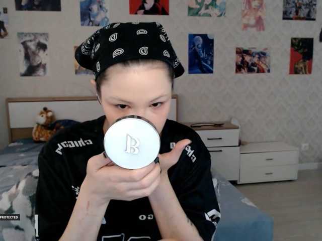 Hugo-Min live cam on BongaCams