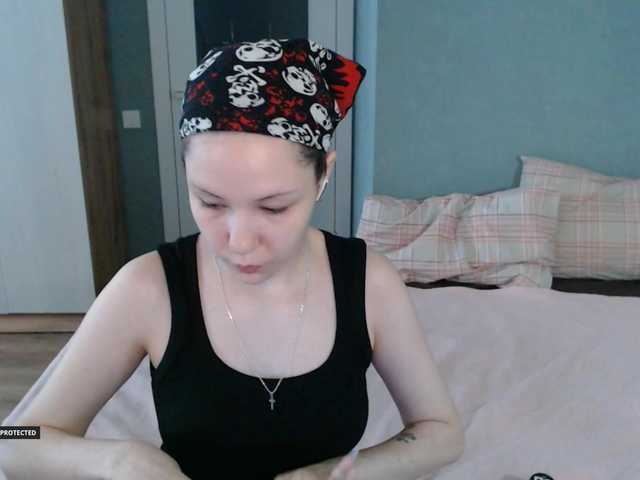 Hugo-Min live cam on BongaCams