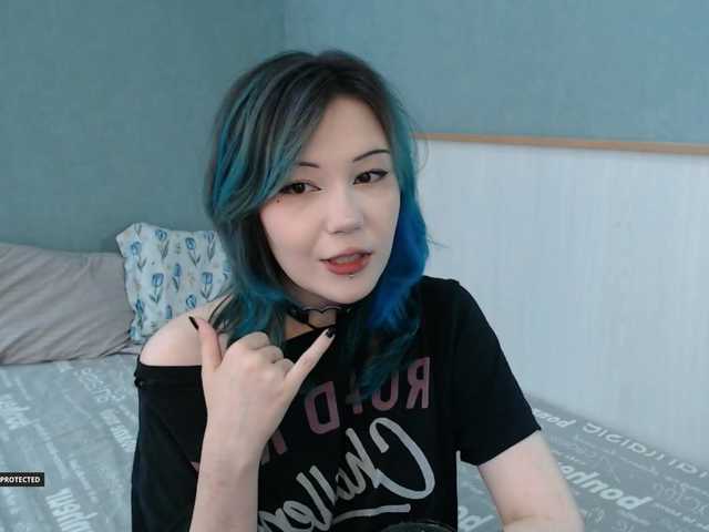 Hugo-Min live cam on BongaCams
