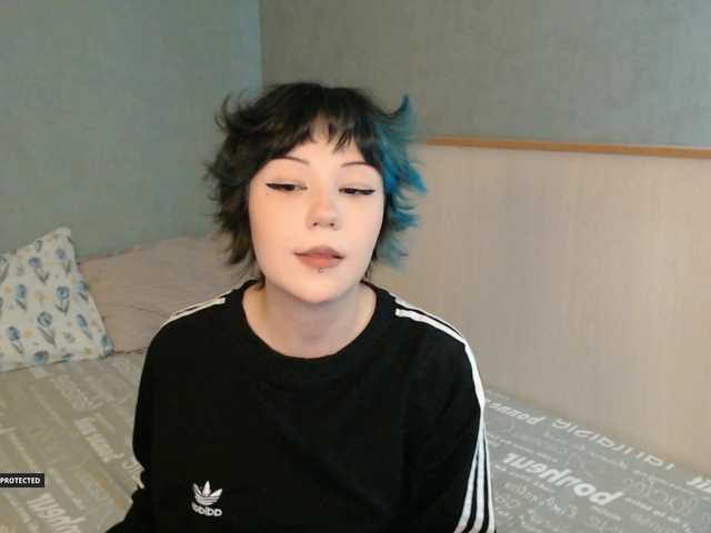 Hugo-Min live cam on BongaCams