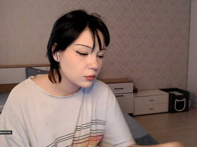 Hugo-Min live cam on BongaCams