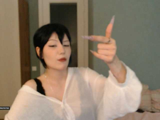 Hugo-Min live cam on BongaCams