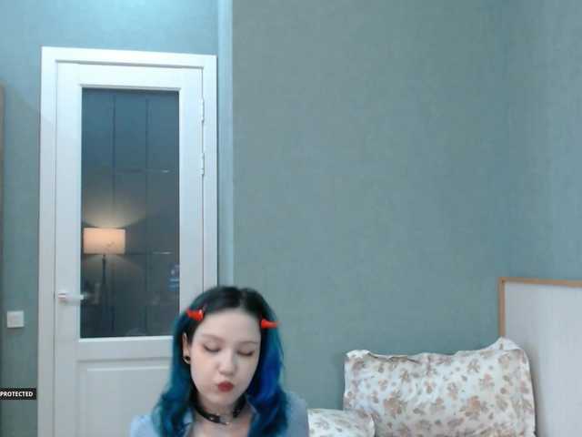 Hugo-Min live webcam show