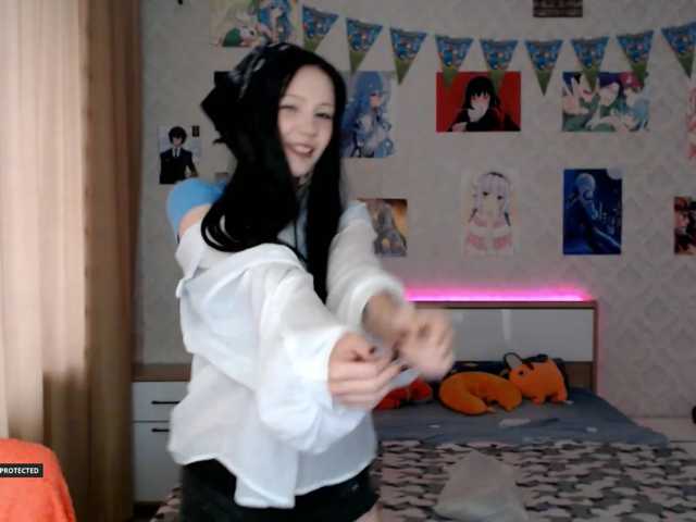 Hugo-Min live cam on BongaCams