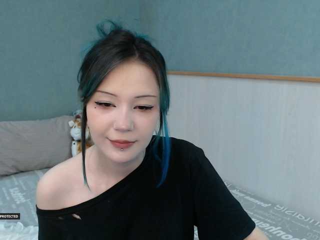 Hugo-Min live cam on BongaCams