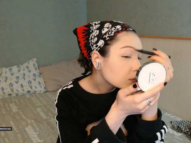 Hugo-Min live cam on BongaCams