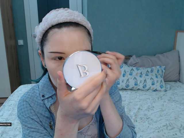 Hugo-Min live cam on BongaCams