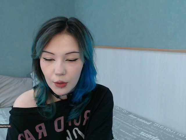 Hugo-Min live cam on BongaCams