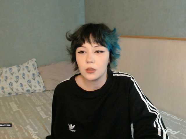 Hugo-Min live cam on BongaCams