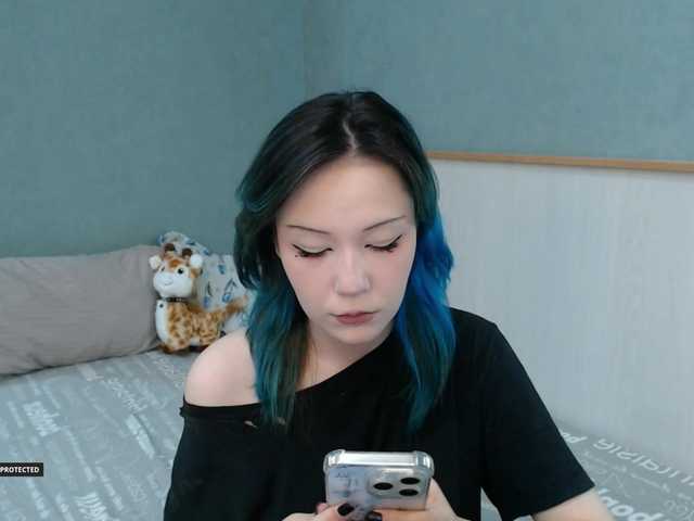 Hugo-Min live cam on BongaCams