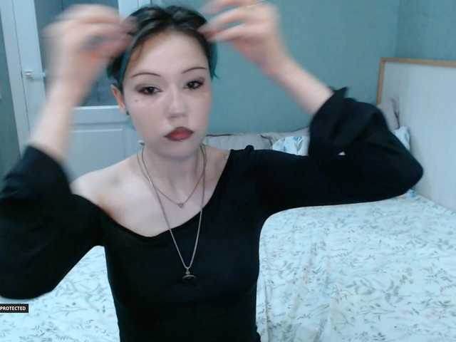 Hugo-Min live cam on BongaCams