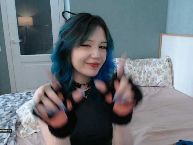 Hugo-Min live cam on BongaCams