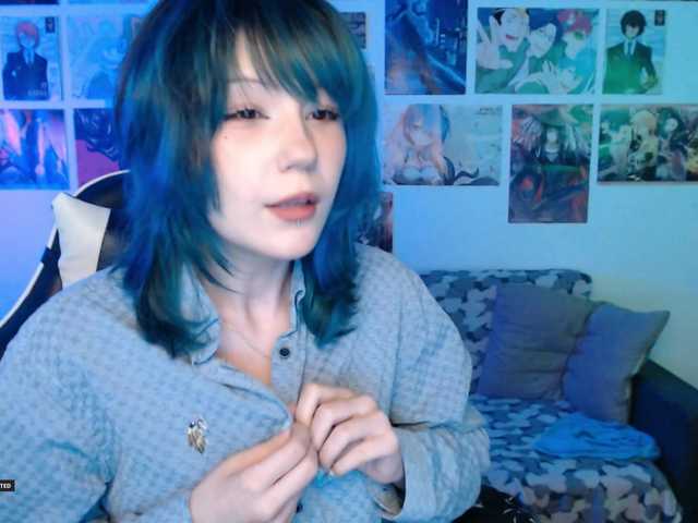 Hugo-Min live cam on BongaCams