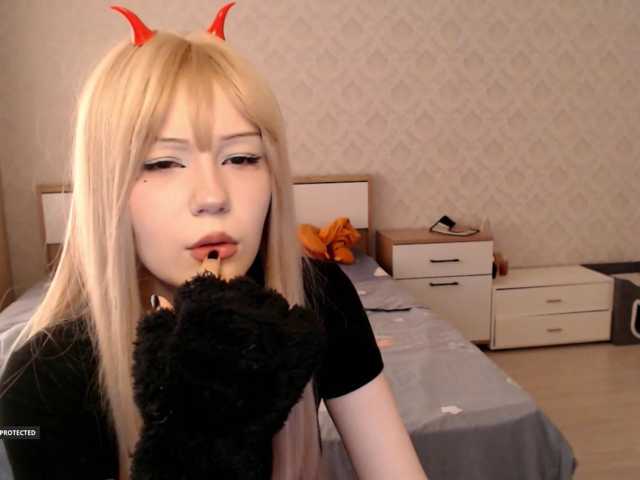 Hugo-Min live cam on BongaCams