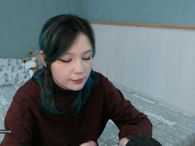 Hugo-Min live cam on BongaCams
